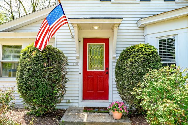 170 Hopedale St, Hopedale, MA 01747