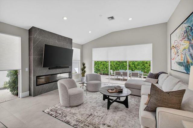 5310 NW 26th Circle, Boca Raton, FL 33496