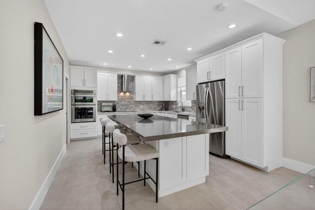 5310 NW 26th Circle, Boca Raton, FL 33496