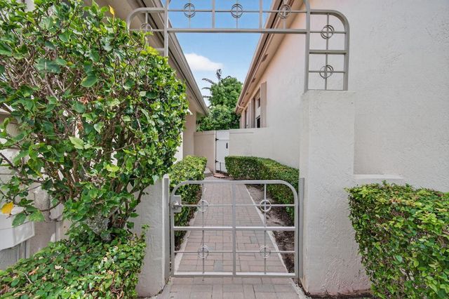 5310 NW 26th Circle, Boca Raton, FL 33496