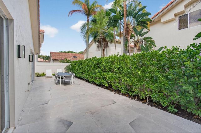 5310 NW 26th Circle, Boca Raton, FL 33496