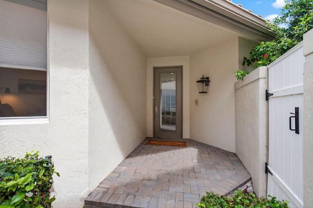 5310 NW 26th Circle, Boca Raton, FL 33496