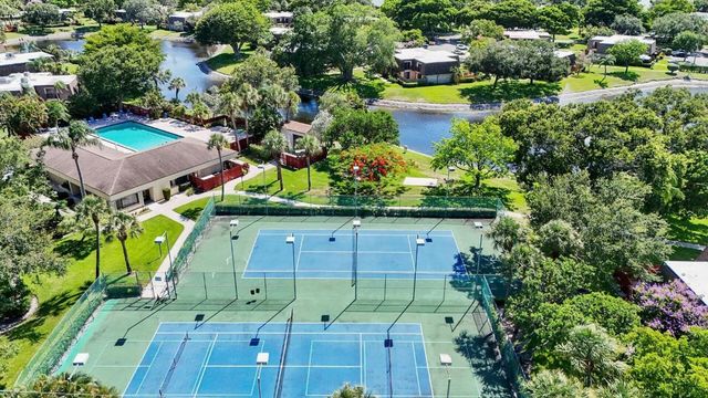 2897 SW 22nd Circle 44b, Delray Beach, FL 33445