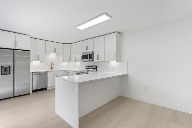 2897 SW 22nd Circle 44b, Delray Beach, FL 33445