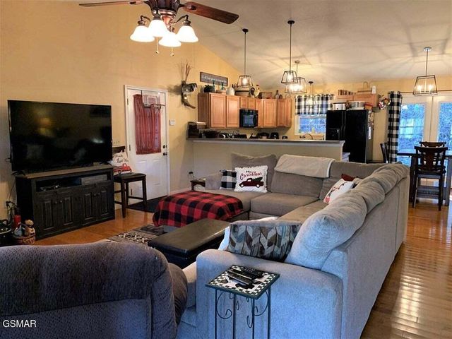 583 Loraine Street, Pigeon Forge, TN 37863