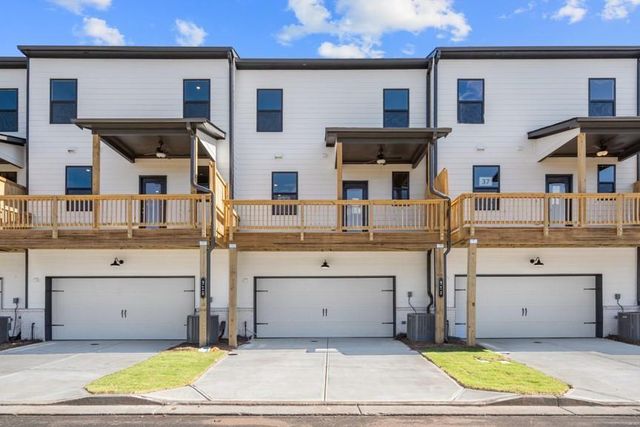 312 Cornett Way, Lawrenceville, GA 30046