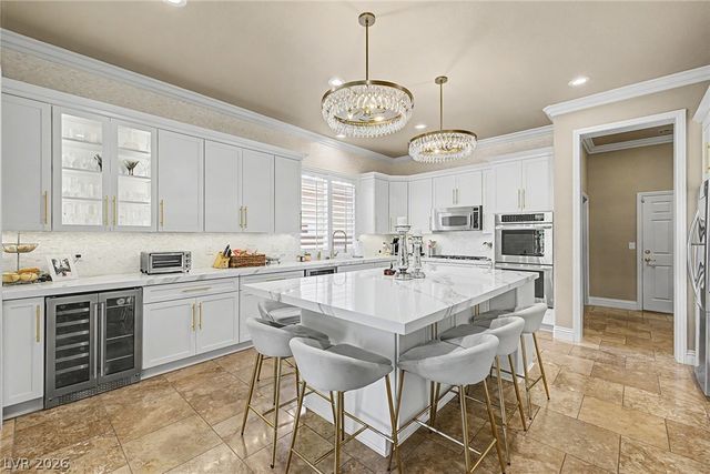 9350 Wilderness Glen Avenue, Las Vegas, NV 89178