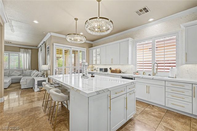 9350 Wilderness Glen Avenue, Las Vegas, NV 89178