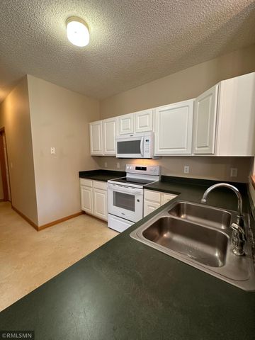603 Providence Drive, Shakopee, MN 55379
