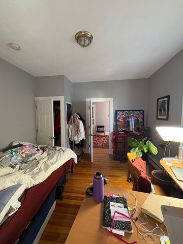 10 Greenville Street 2, Somerville, MA 02143