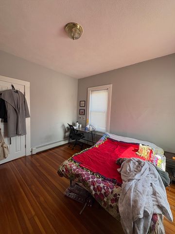 10 Greenville Street 2, Somerville, MA 02143