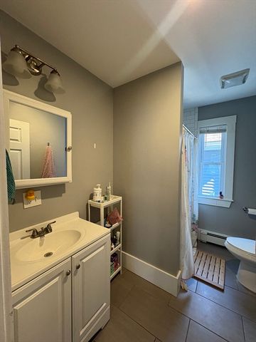 10 Greenville Street 2, Somerville, MA 02143
