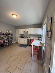 10 Greenville Street 2, Somerville, MA 02143