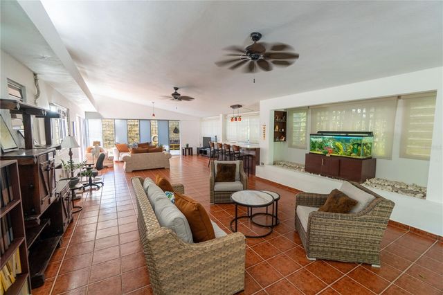 1 BARRIO JIMENEZ, Rio Grande, PR 00745