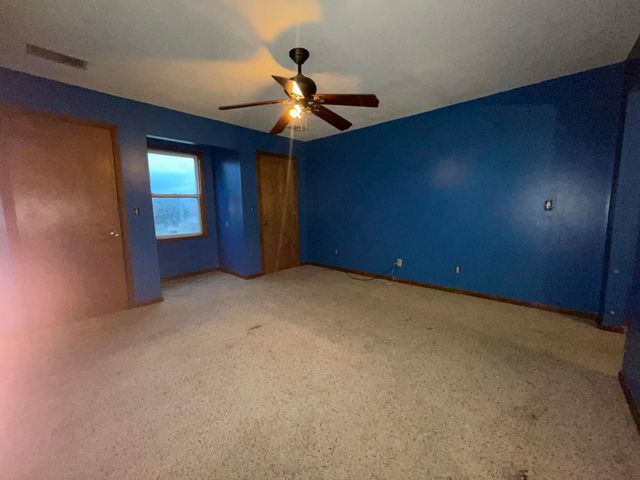 305 JEFFERSON ST, Macon, MO 63552