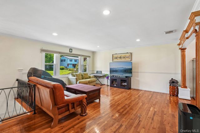 20 Skyline Drive, Thiells, NY 10984