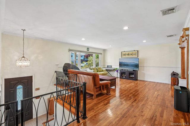 20 Skyline Drive, Thiells, NY 10984
