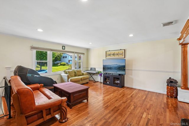 20 Skyline Drive, Thiells, NY 10984