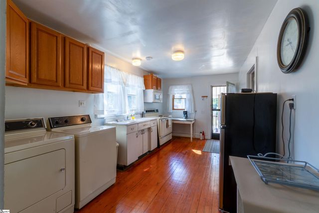 301 Lee Street, Pickens, SC 29671