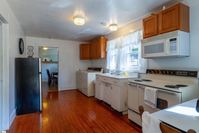 301 Lee Street, Pickens, SC 29671