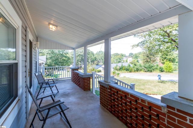 301 Lee Street, Pickens, SC 29671