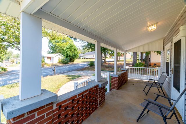 301 Lee Street, Pickens, SC 29671