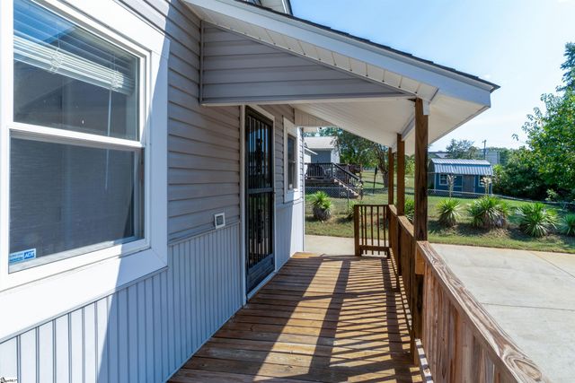 301 Lee Street, Pickens, SC 29671
