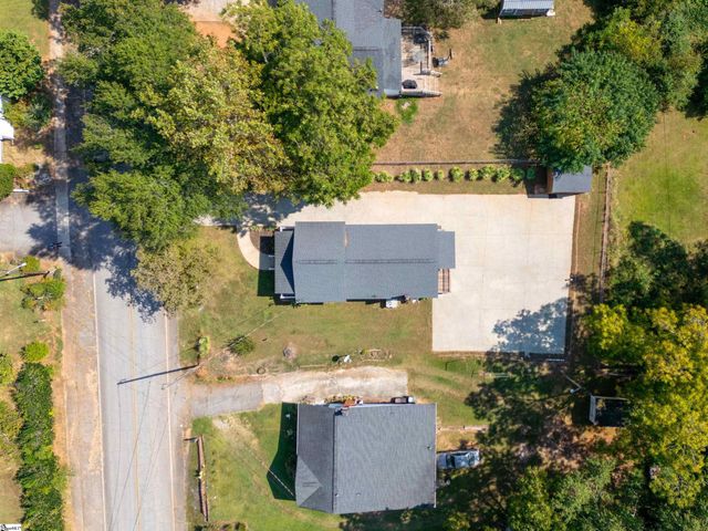 301 Lee Street, Pickens, SC 29671