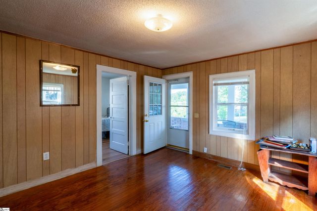 301 Lee Street, Pickens, SC 29671