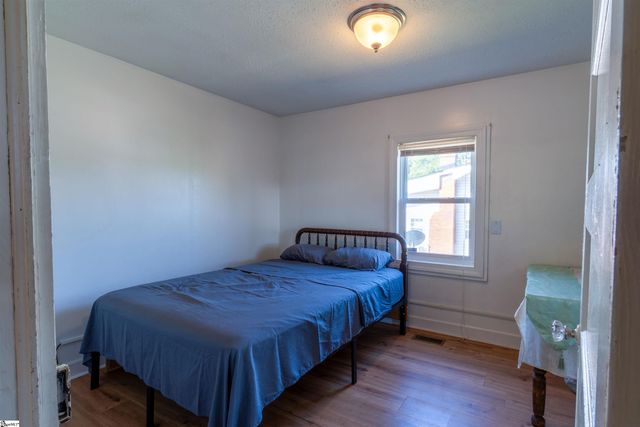 301 Lee Street, Pickens, SC 29671