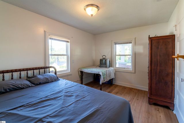 301 Lee Street, Pickens, SC 29671