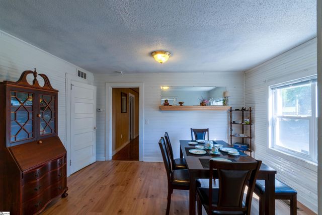 301 Lee Street, Pickens, SC 29671