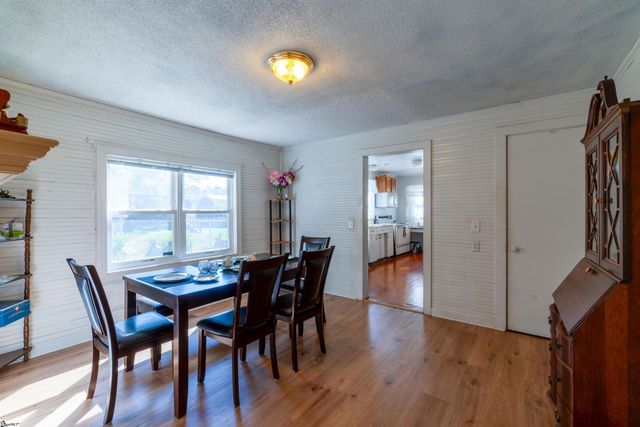 301 Lee Street, Pickens, SC 29671