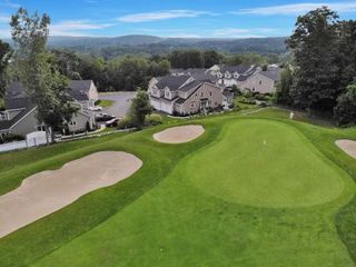 39 Luka Dr 39, Grafton, MA 01519