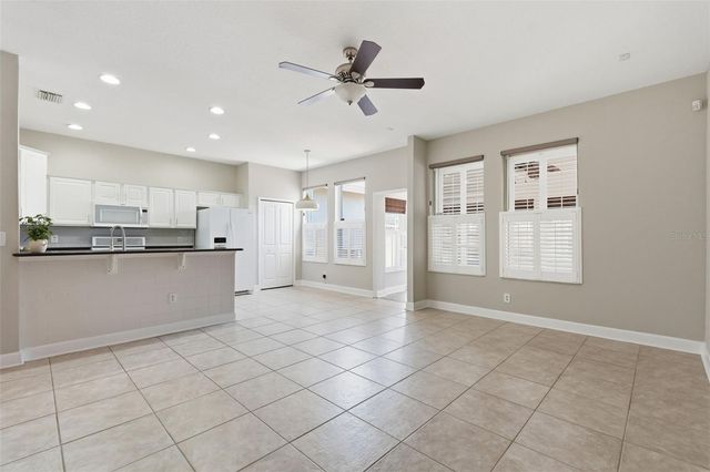 10111 HAYFIELD WAY, Tampa, FL 33626