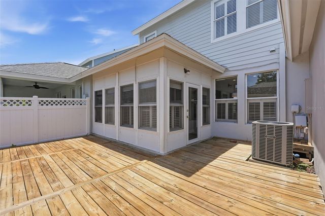 10111 HAYFIELD WAY, Tampa, FL 33626
