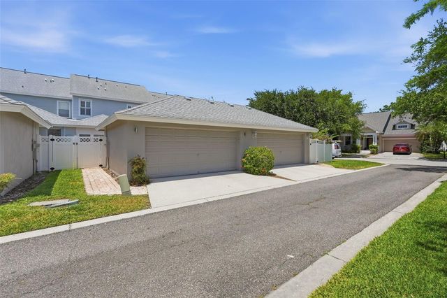 10111 HAYFIELD WAY, Tampa, FL 33626