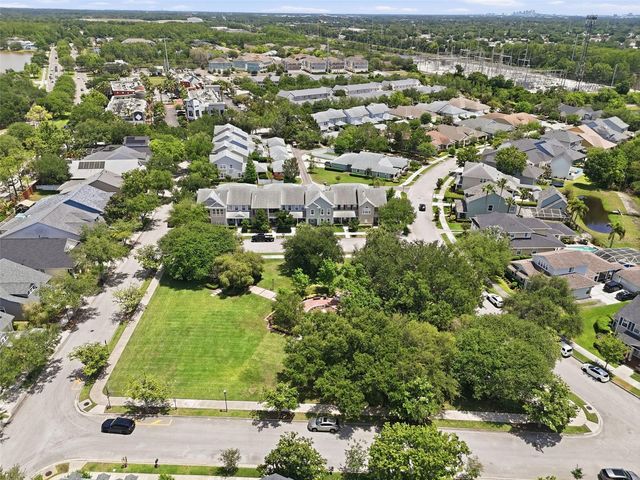 10111 HAYFIELD WAY, Tampa, FL 33626