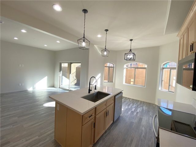 890 Florence Avenue 103, Bullhead City, AZ 86429