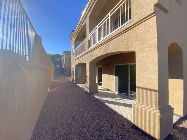 890 Florence Avenue 103, Bullhead City, AZ 86429