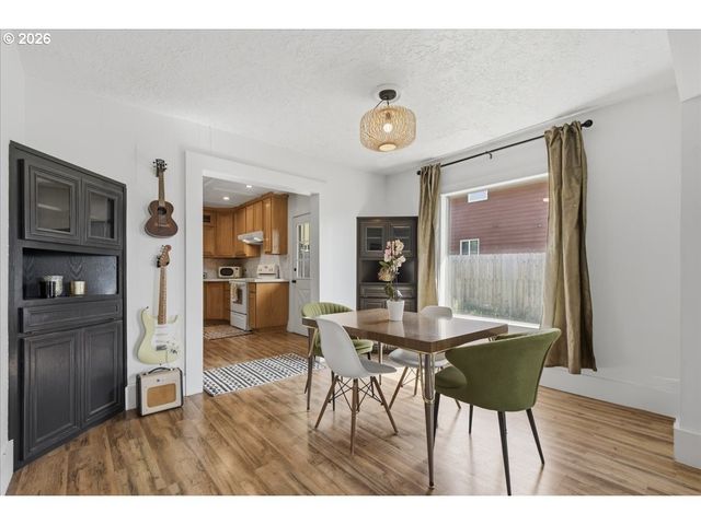 1023 B St, Washougal, WA 98671