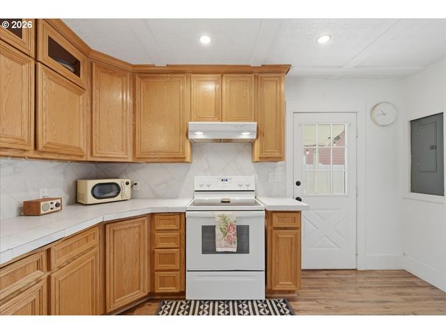 1023 B St, Washougal, WA 98671