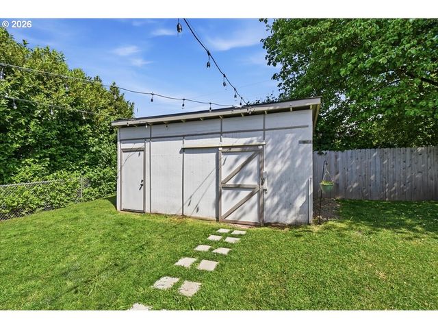 1023 B St, Washougal, WA 98671