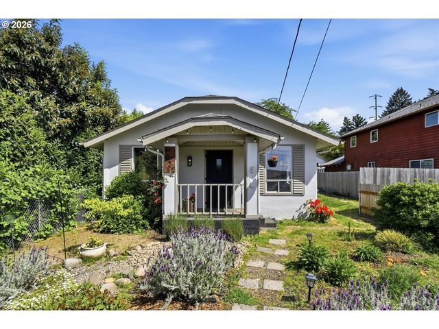 1023 B St, Washougal, WA 98671