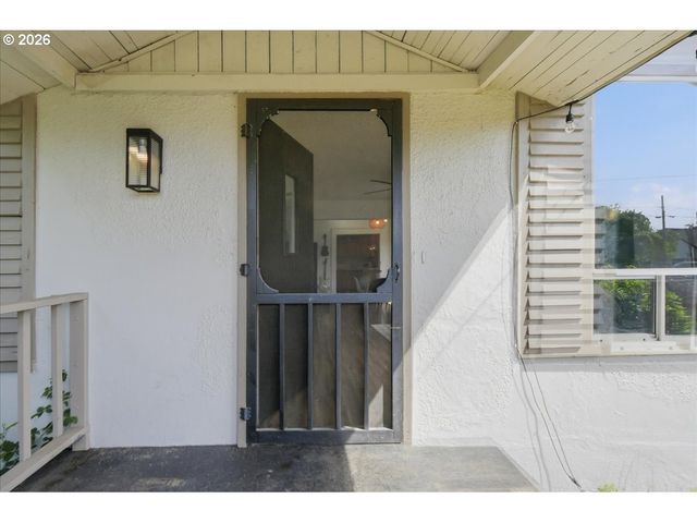 1023 B St, Washougal, WA 98671