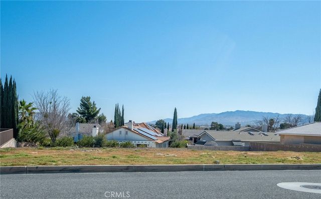 13145 Autumn Leaves Ave, Victorville, CA 92395