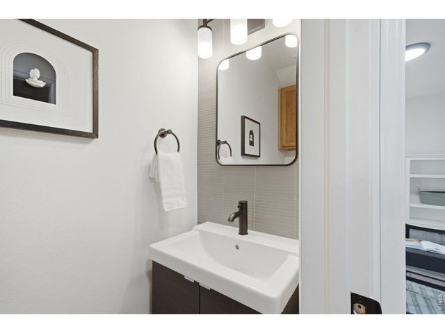 545 E 11th St, Loveland, CO 80537