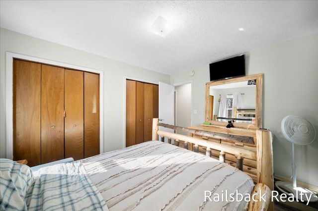 4901 Pinedell Avenue NE, Comstock Park, MI 49321