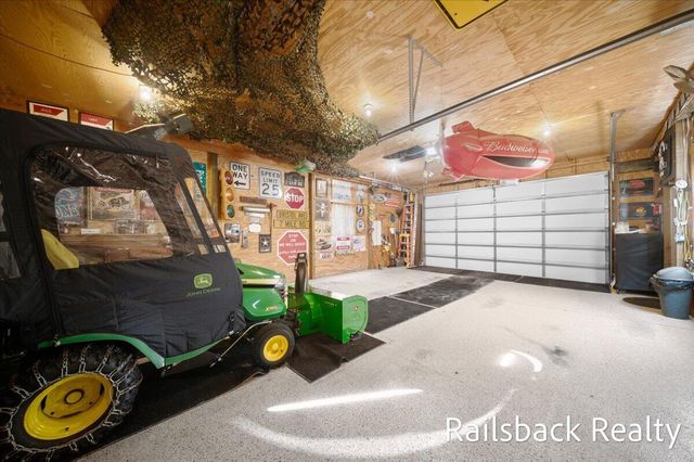 4901 Pinedell Avenue NE, Comstock Park, MI 49321