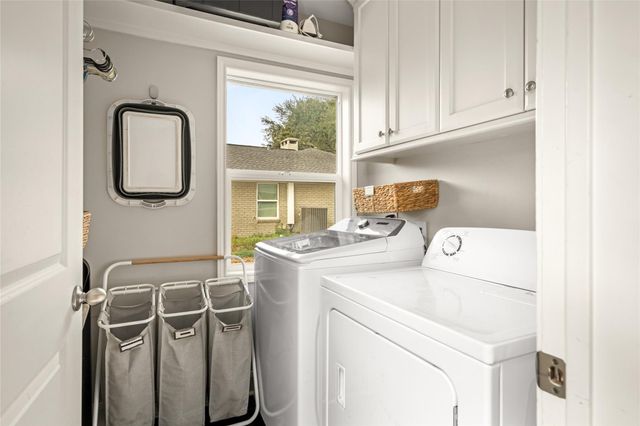 7805 Valley View Lane, Houston, TX 77074